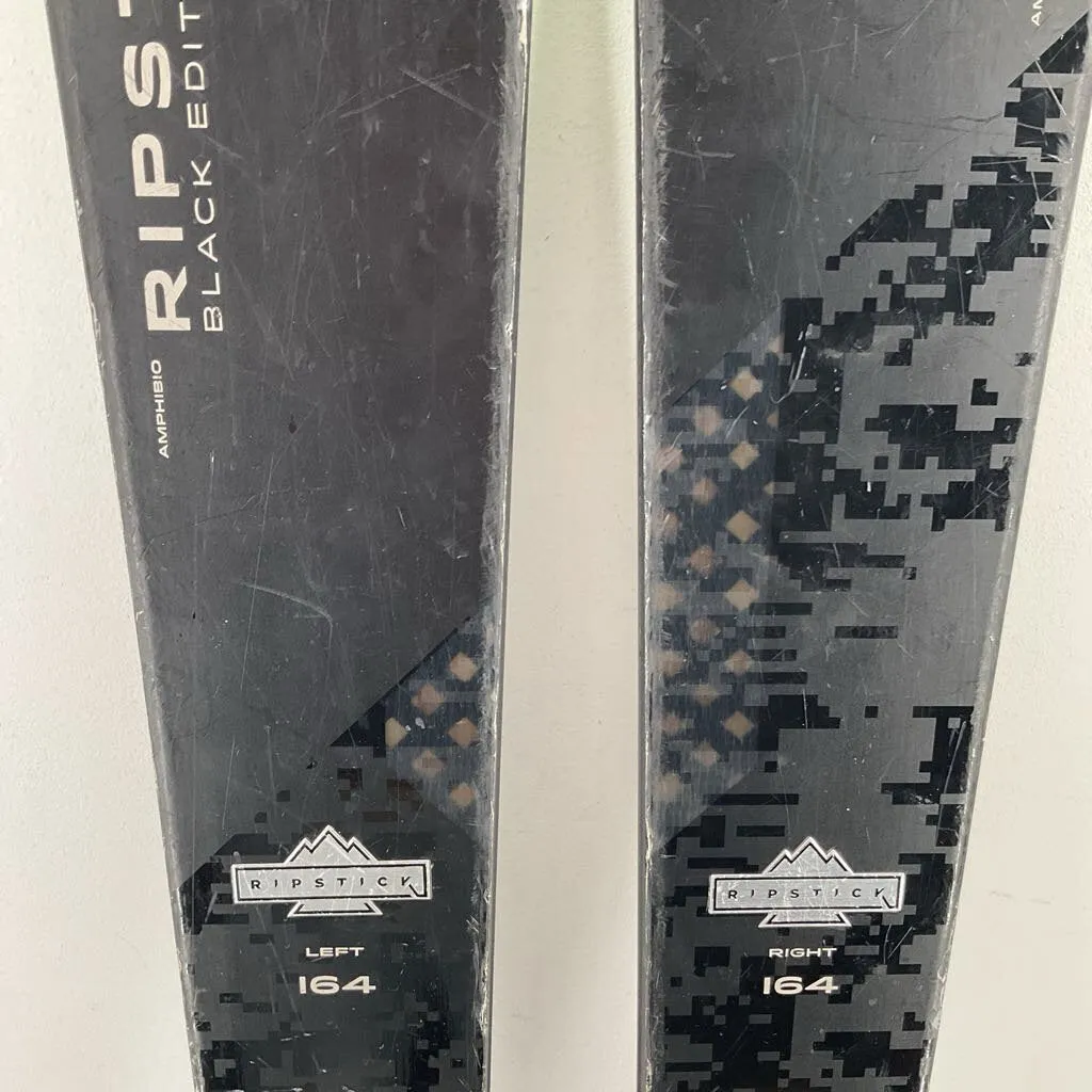 2023 Elan Ripstick 96 Black Edition w/ Tyrolia Attack 11 Demo Bindings