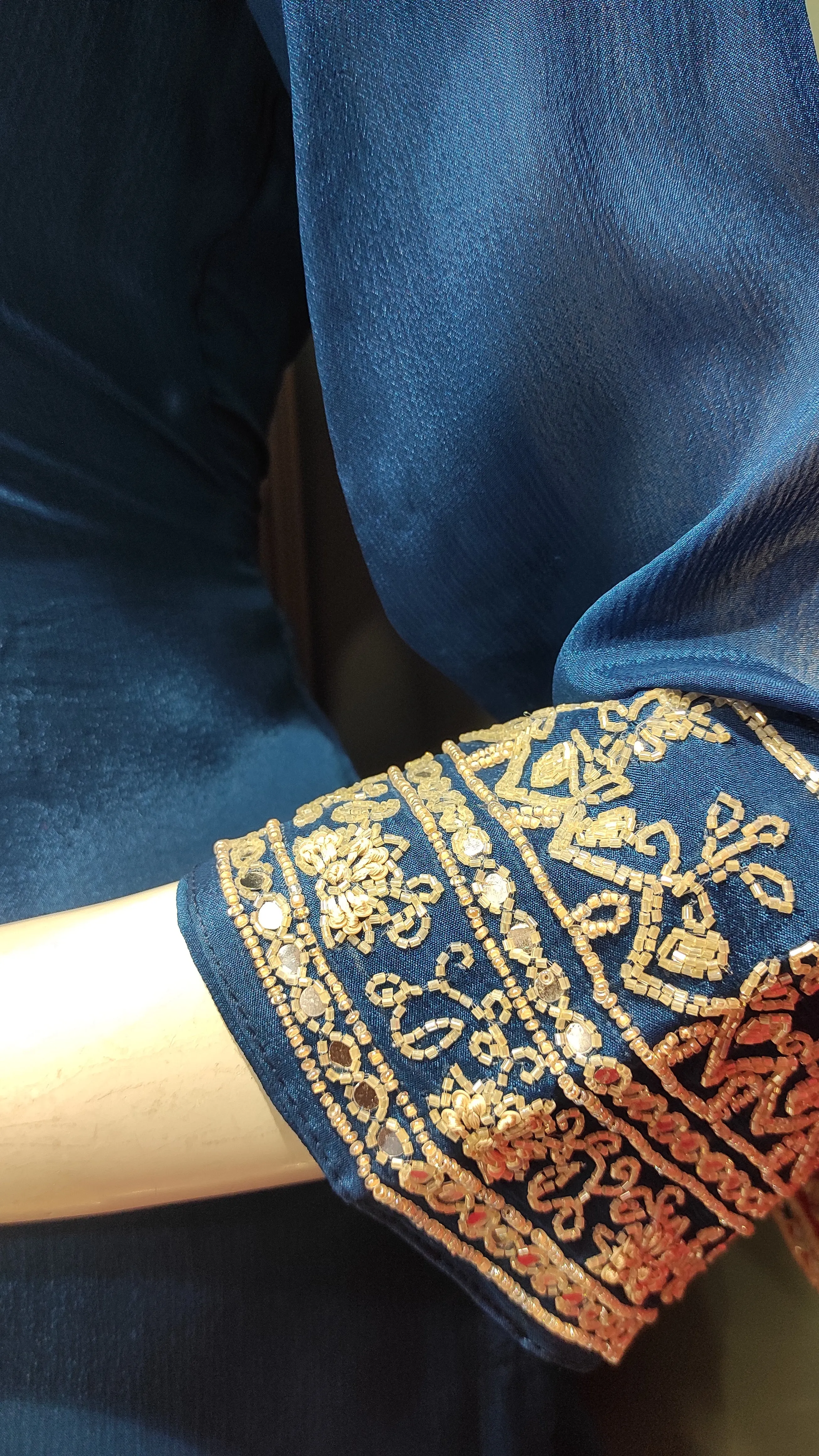 Chinon Coord Set With Handwork