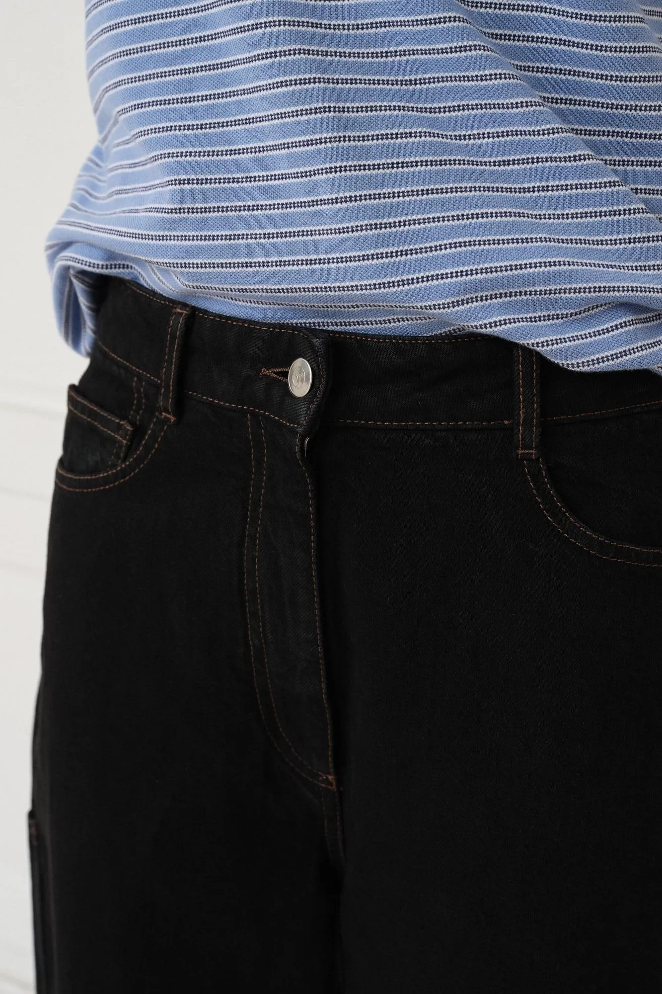 Helle Jeans — Black