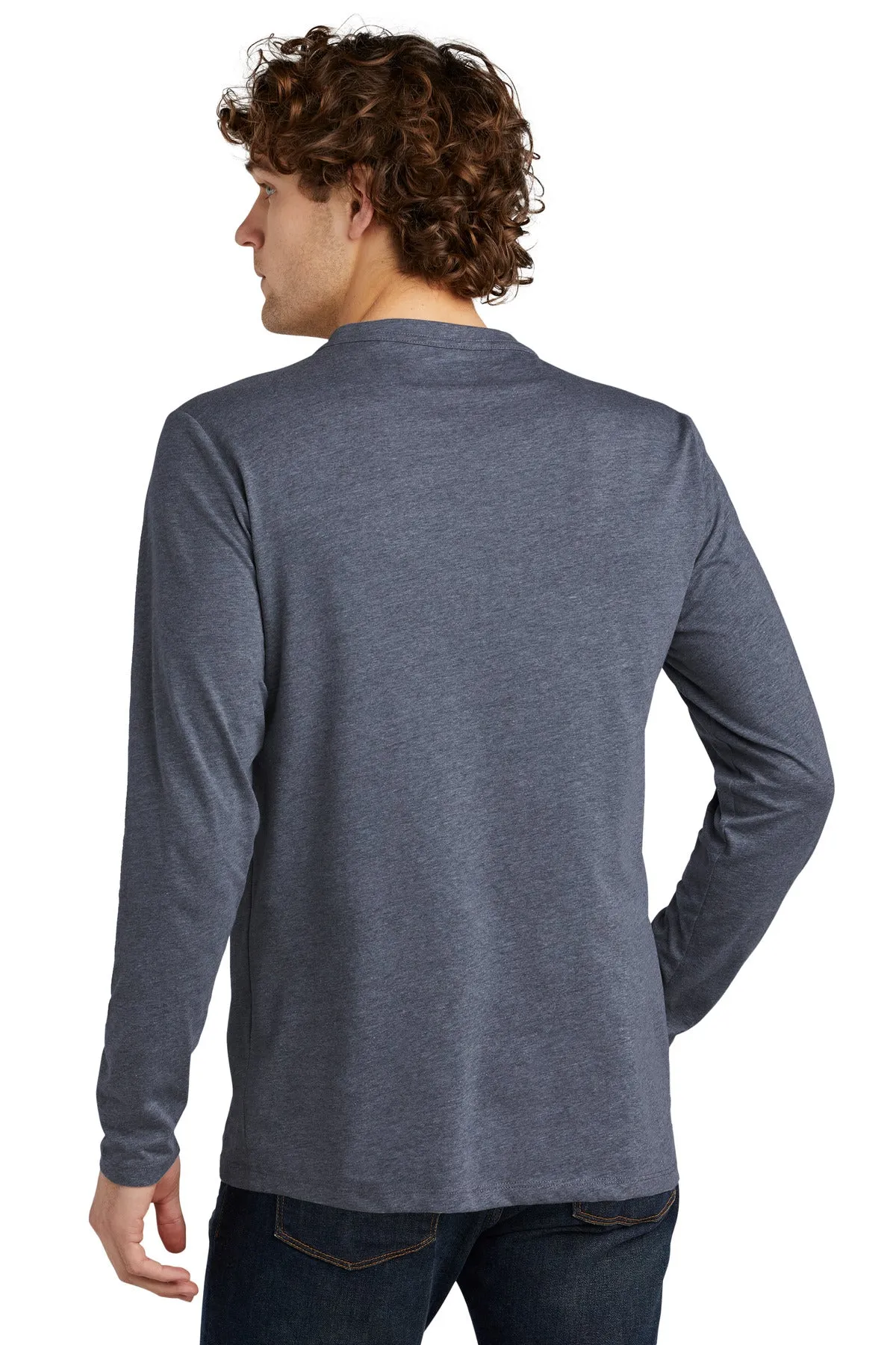 New Era Heritage Blend Long Sleeve Crew Tee. NEA102