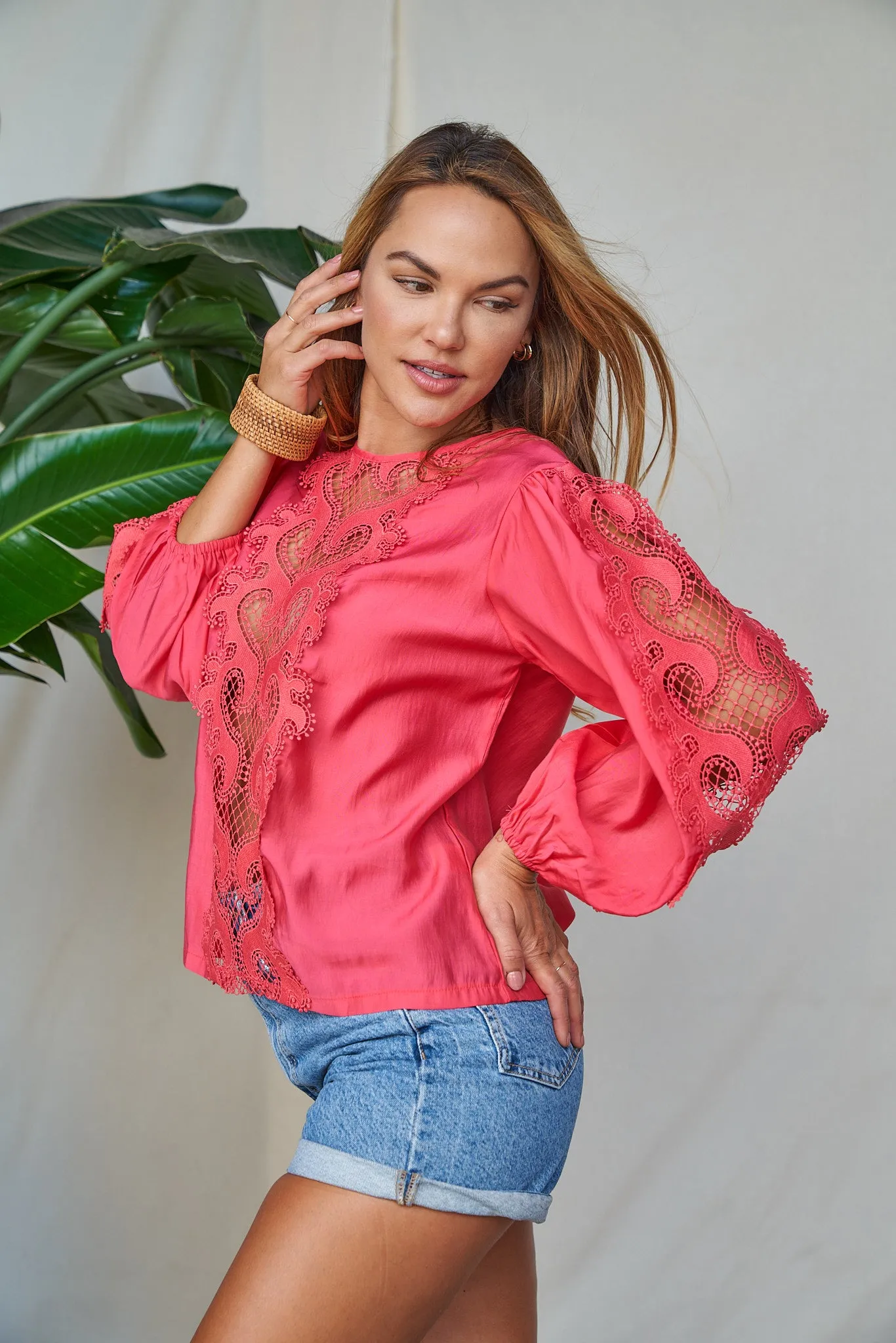 ROMANCE Lace Top